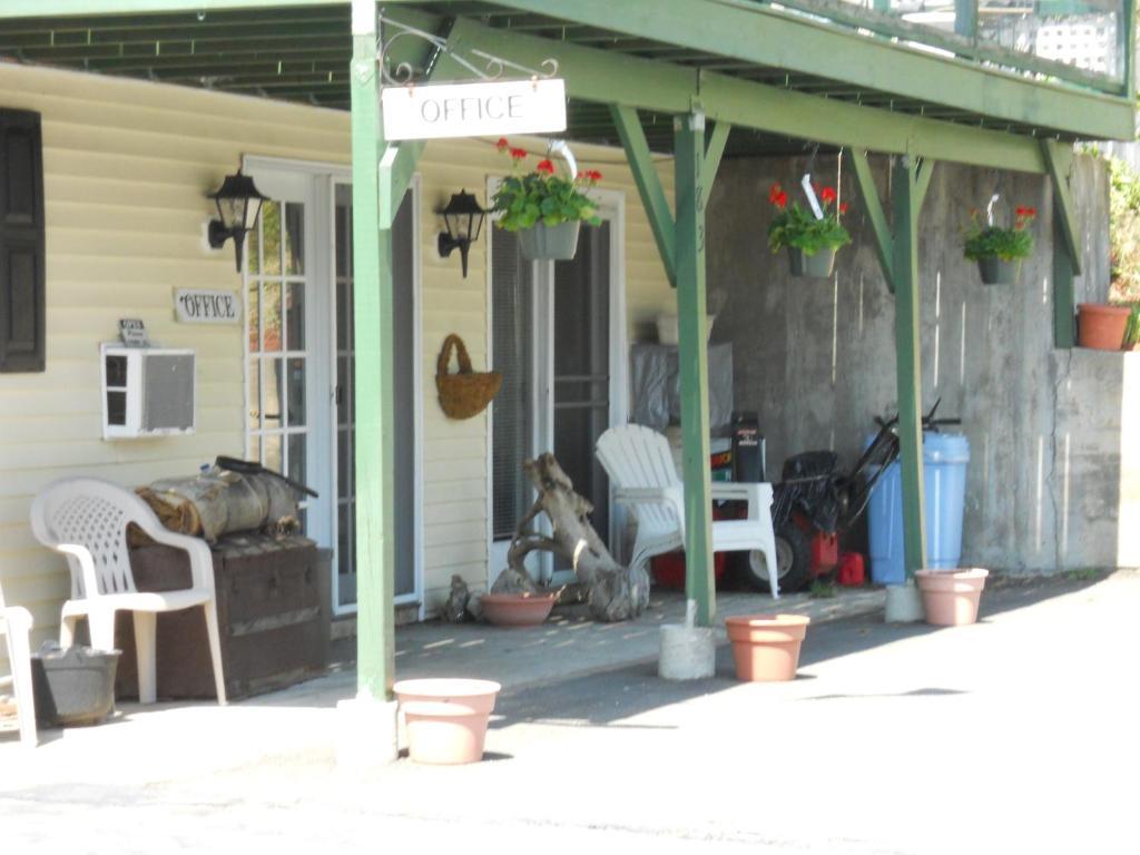 Autumn Breeze Motor Lodge North Woodstock Esterno foto